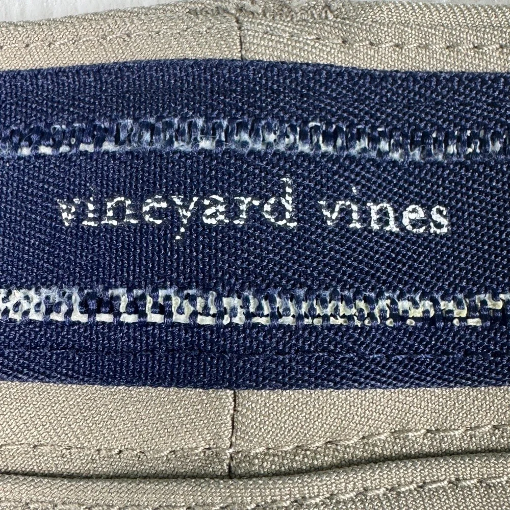 Vineyard Vines Mens Performance Golf Shorts Tan Khaki Flat Front Size 38